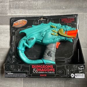 Nerf Dungeons & Dragons Rakor Blaster, 4 Elite 2.0 Darts D&D Movie